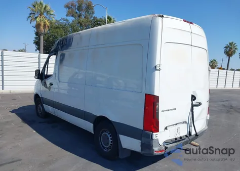 2021 Mercedes-Benz Sprinter 2500 Standard Roof I4 z USA, uszkodzony, nr VIN W1W40BHYXMT050887